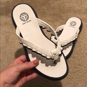 tory burch ruffle flip flops